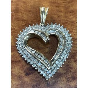 10k yellow gold diamond heart pendant